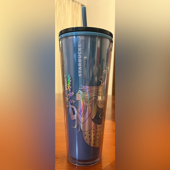 Starbucks 2021 Christmas holiday siren mermaid colour change Tumbler 24oz - Picture 2 of 5